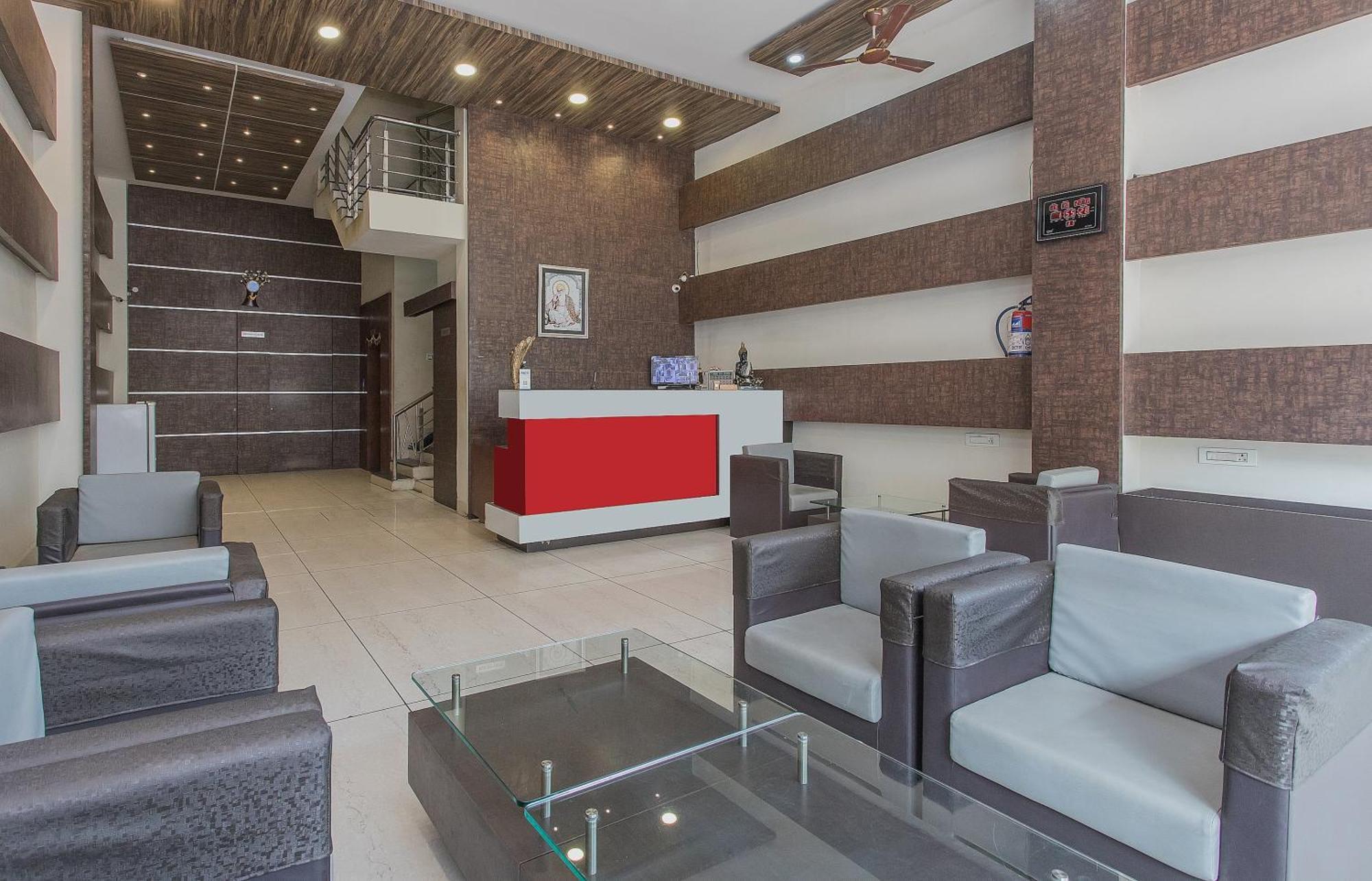 Capital O 4042 Hotel Mehar Residency Indore Exterior foto